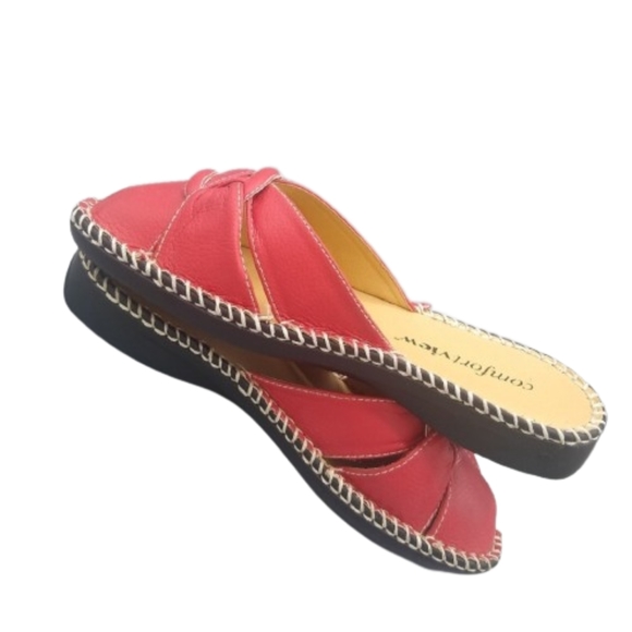 Comfortview Red Faux Leather Mules Buckle Knot Stitching 7W Vintage - Picture 2 of 12